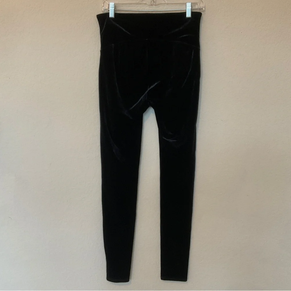 Spanx EUC Shiny Velvet High Waisted Leggings Black L Bodycon Holiday Shapewear - Picture 6 of 16